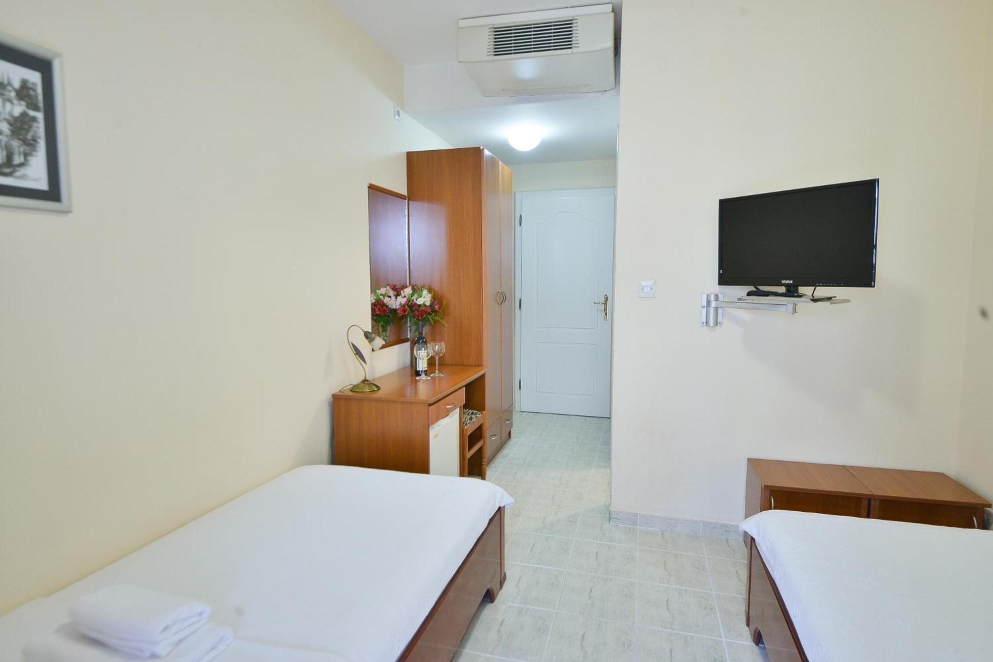 Hotel Podostrog บุดวา ภายนอก รูปภาพ